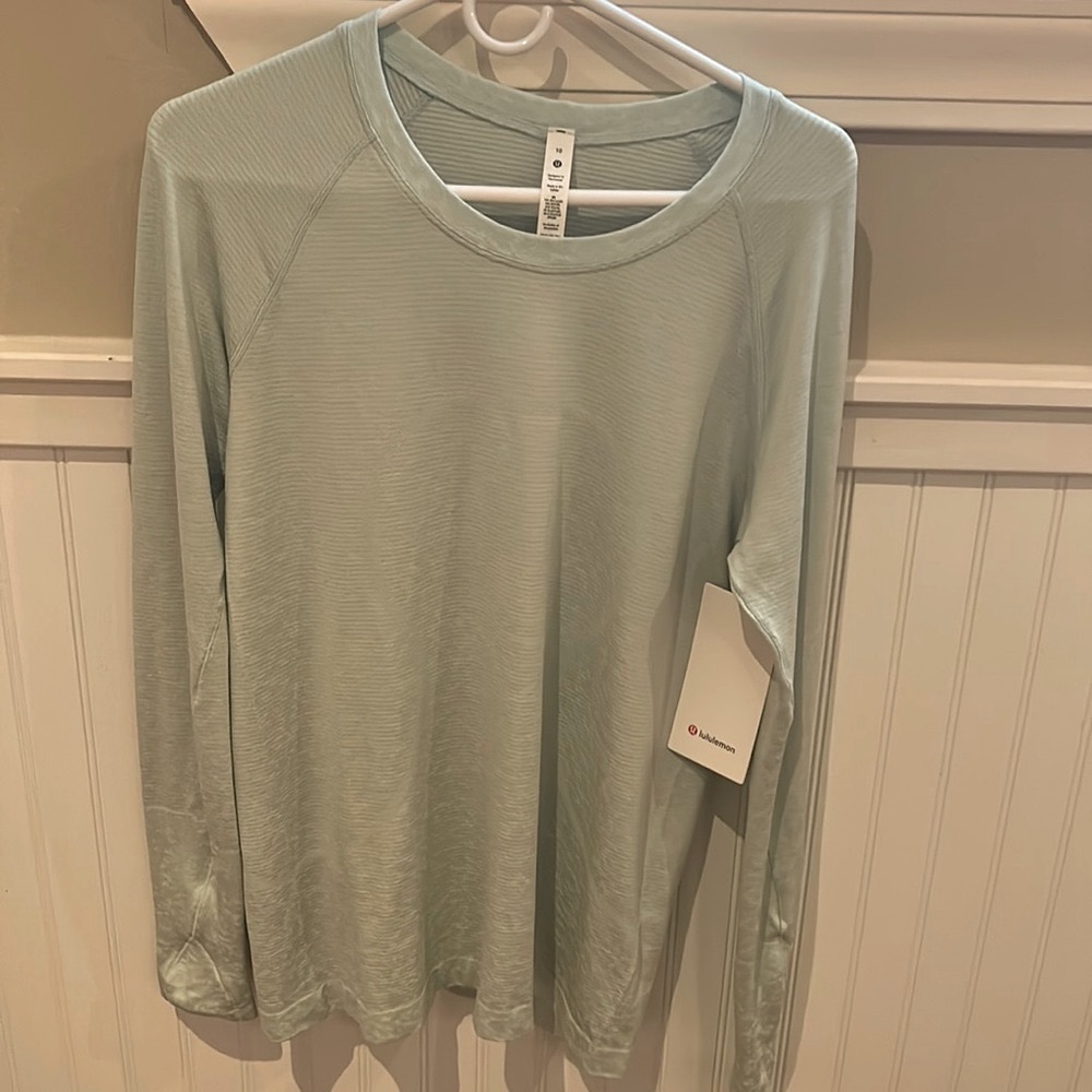 Lululemon brand new swiftly Tech Long Sleeve 2.0